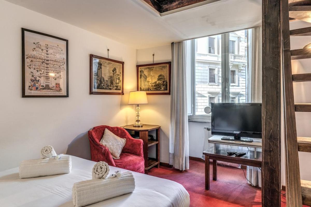 Corso Vittorio Location * Roma